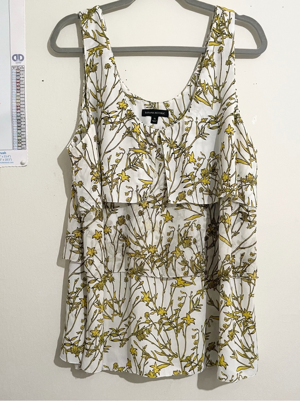 Banana Republic White & Yellow Floral Tiered Tank SizeXL